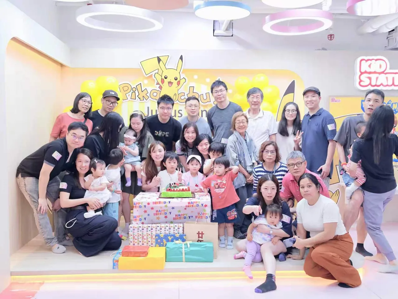 Kidstation生日派對大合照